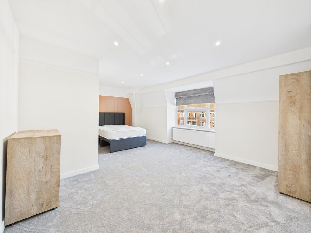 Property photo 1 of 10 Room 6