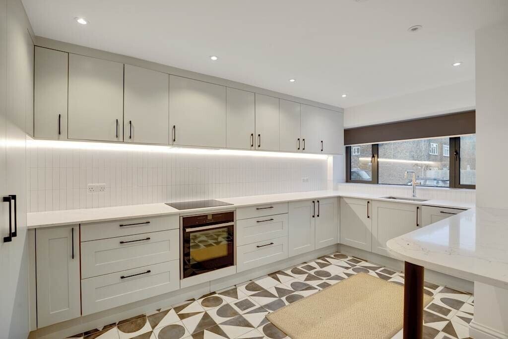 Property photo 1 of 15 07-Aa7584929-Puavhv-