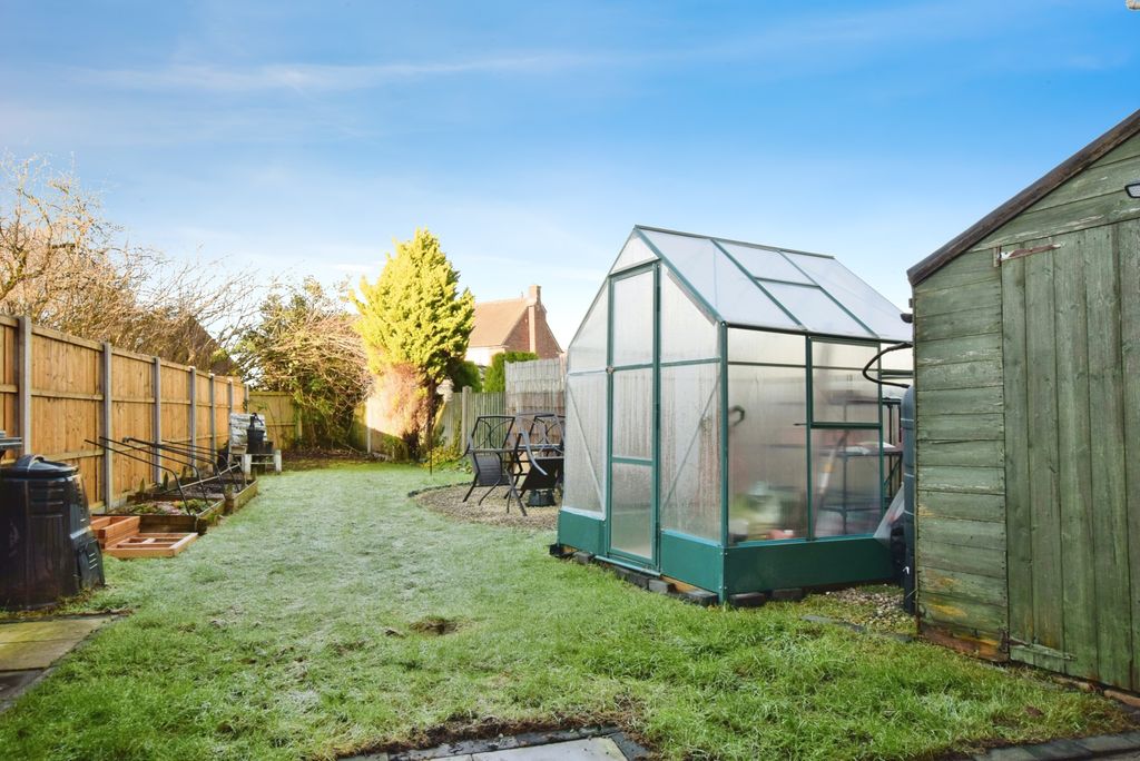 Property photo 1 of 20 Outside