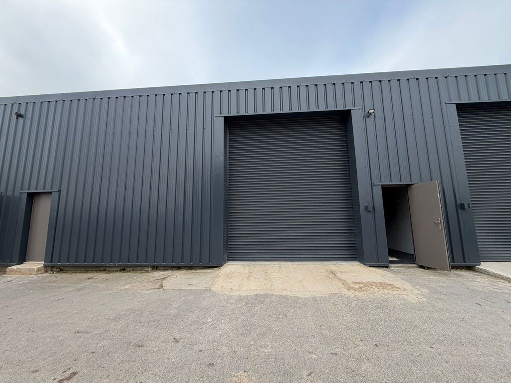 Property photo 1 of 4