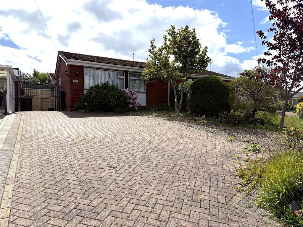 Property photo 1 of 14 29 Essex Ext 5.Jpeg