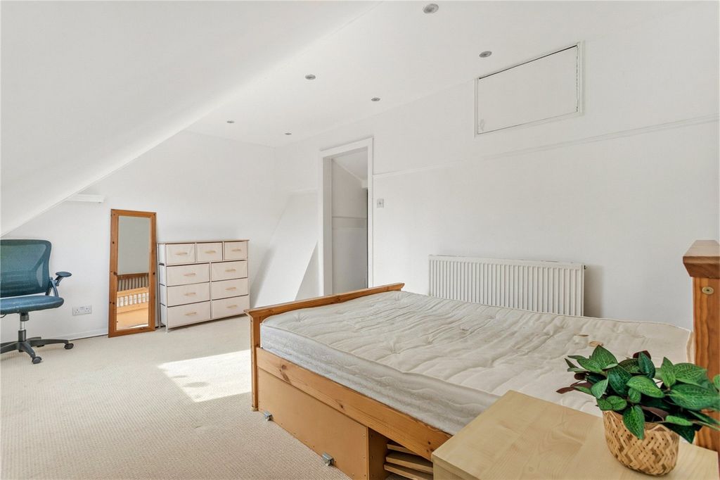 Property photo 2 of 6 Picture No. 09