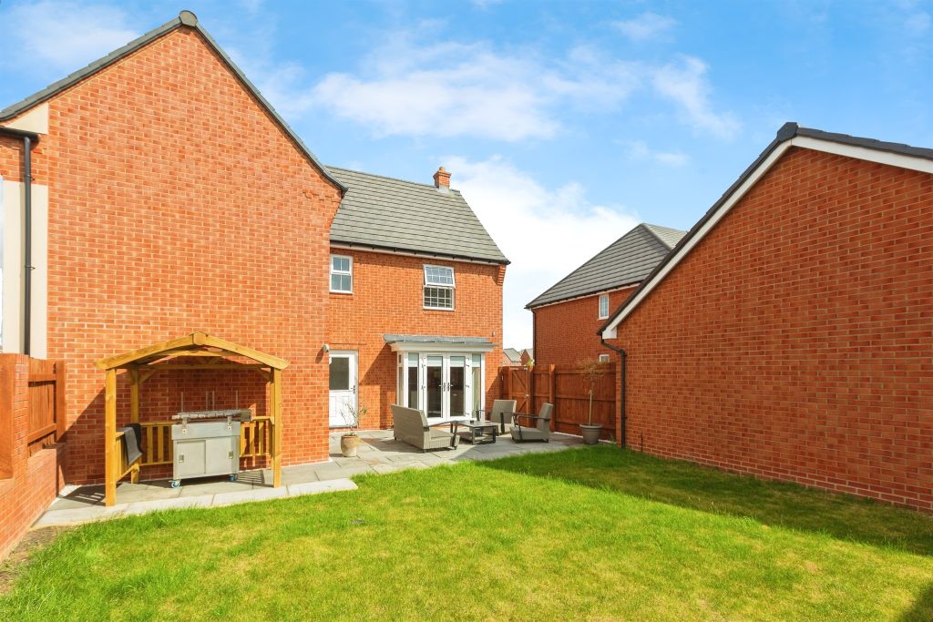 Property photo 2 of 17