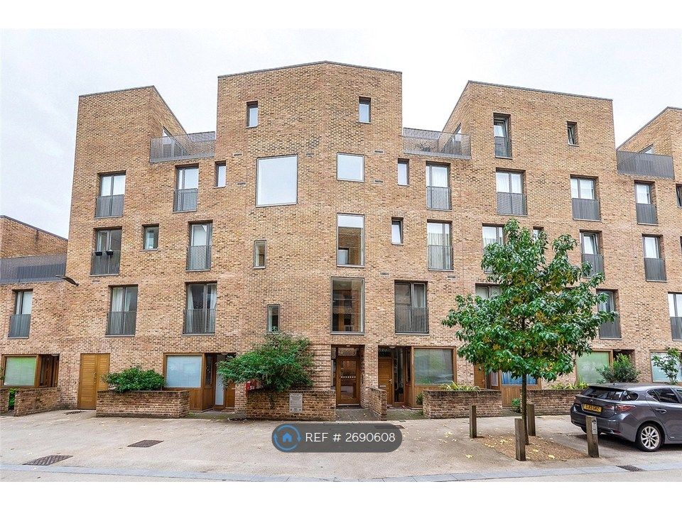 Property photo 2 of 19