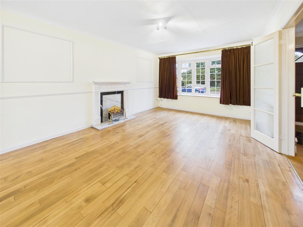 Property photo 3 of 17