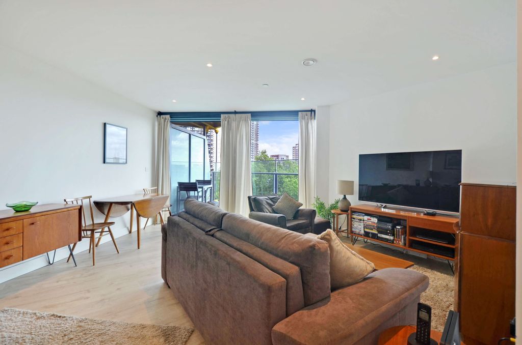 Property photo 1 of 23 Open Plan Living Area_Pic_ (5).Jpg