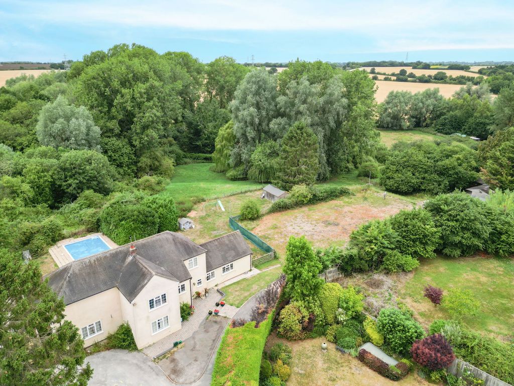 Property photo 1 of 16