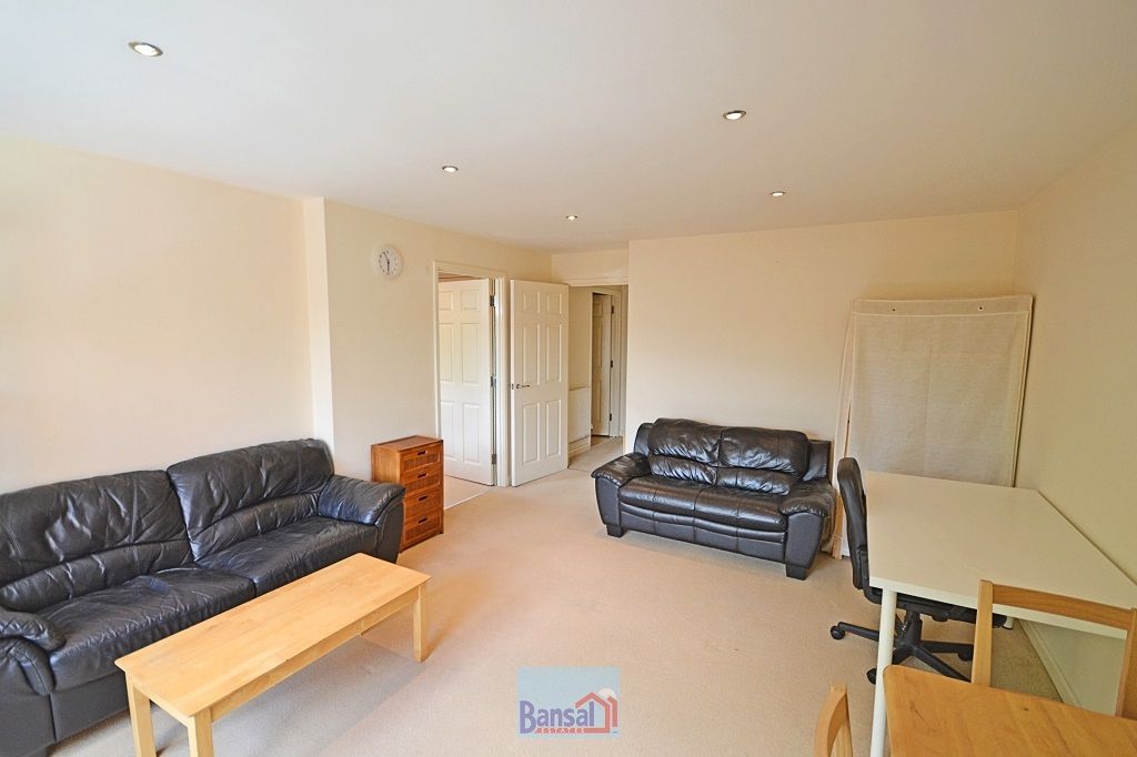 Property photo 2 of 7