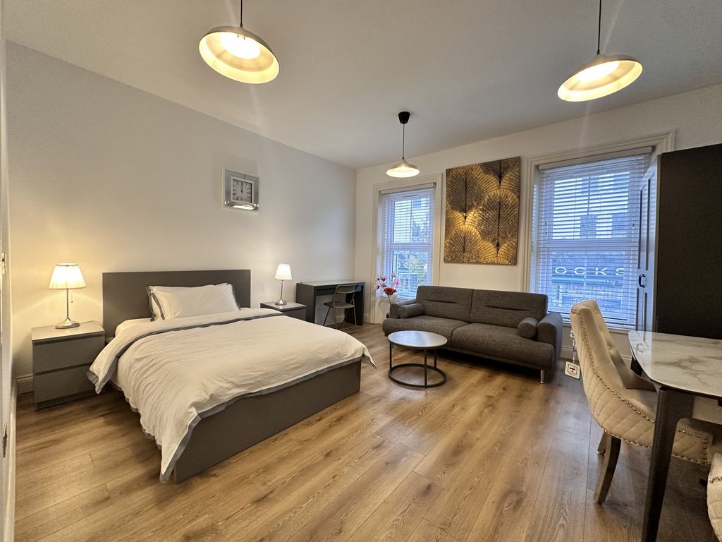 Property photo 2 of 4 Gallery