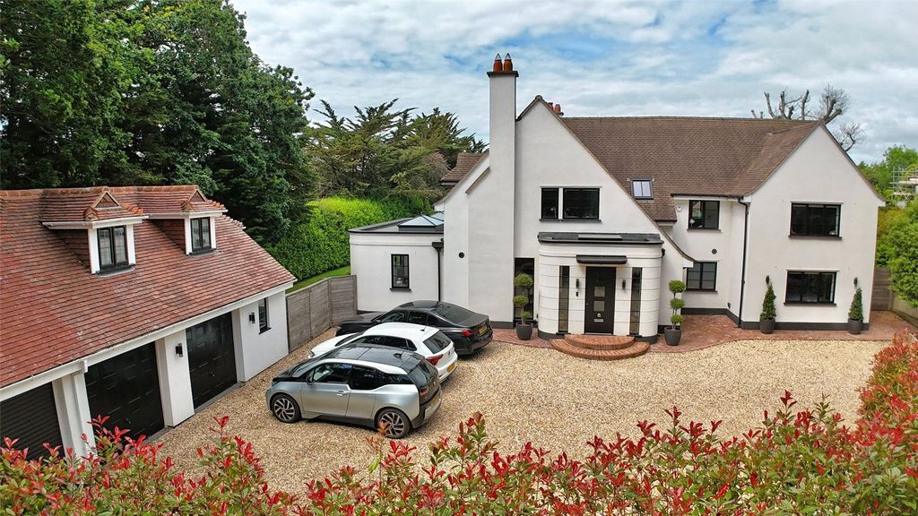 Property photo 1 of 48 Picture No. 76