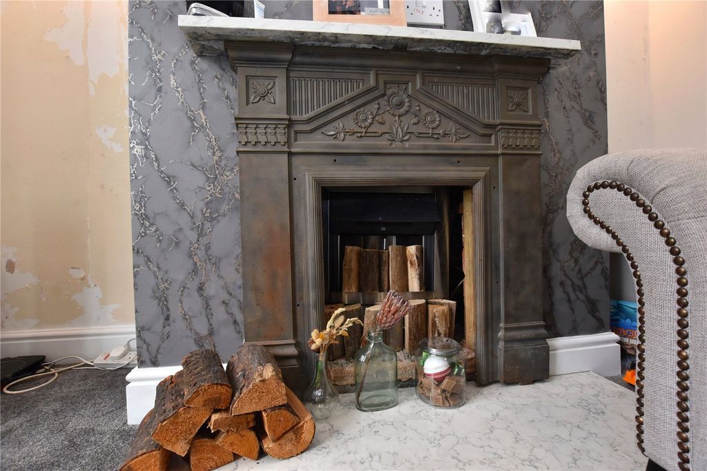 Property photo 3 of 21 Picture No. 08