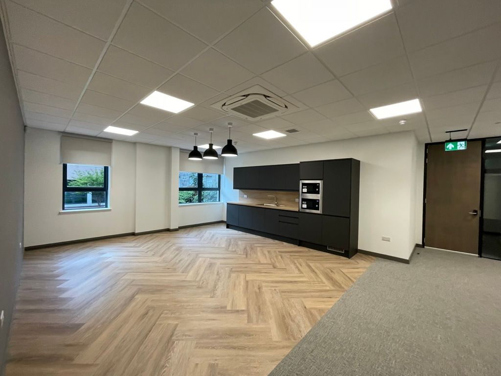 Property photo 2 of 8 Photo 4