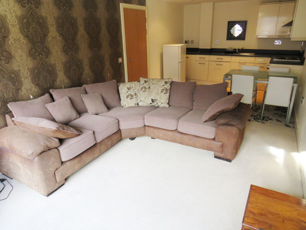 Property photo 2 of 8 Image