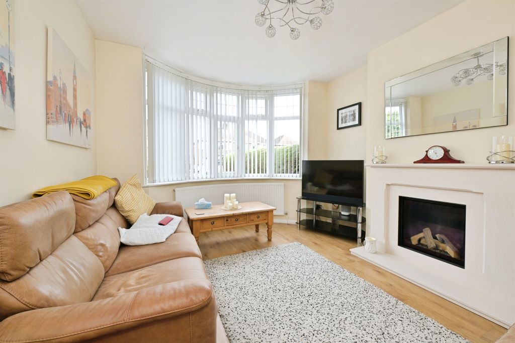 Property photo 3 of 17