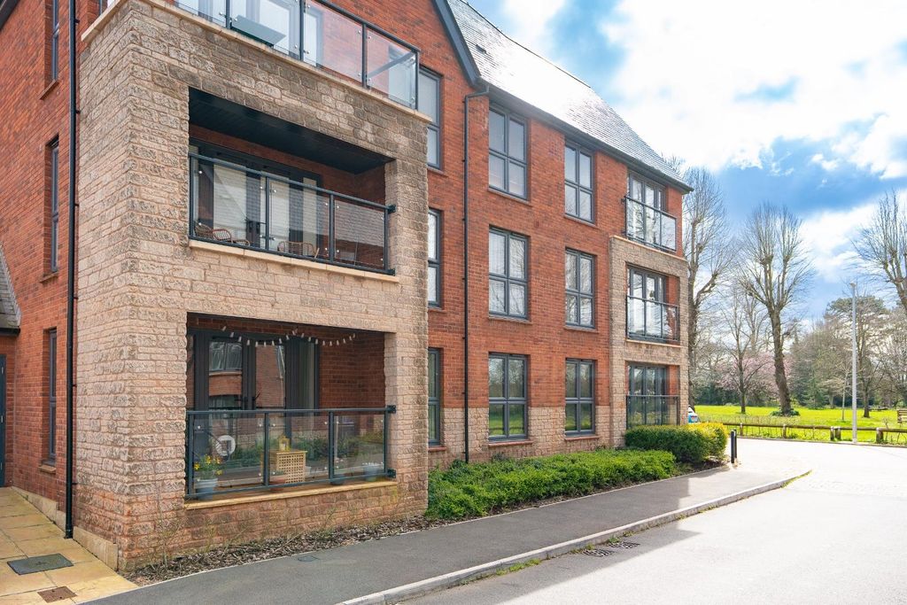 Property photo 2 of 13 Olh03470.Jpg