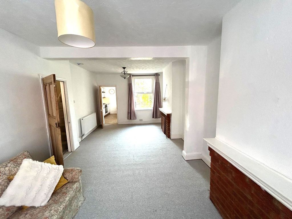 Property photo 2 of 11 Picture No. 07