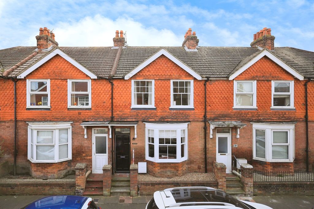 Property photo 1 of 16