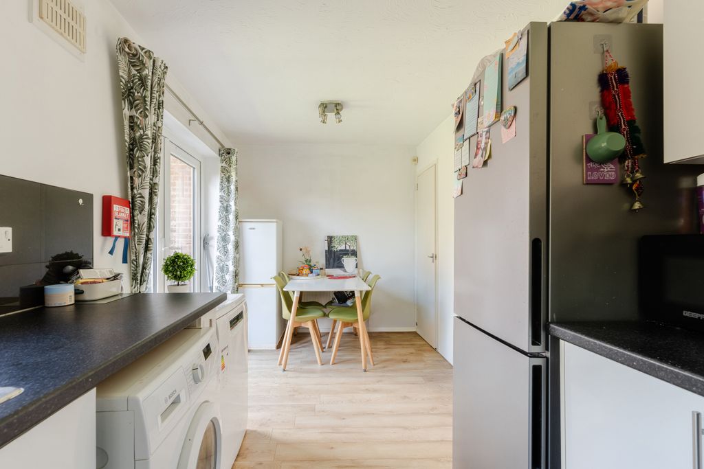 Property photo 3 of 14 A7406579-Hdr-14