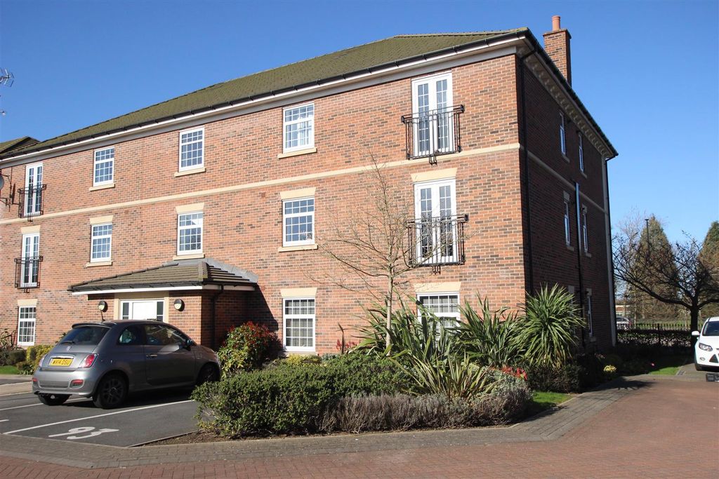 Property photo 1 of 10 Front