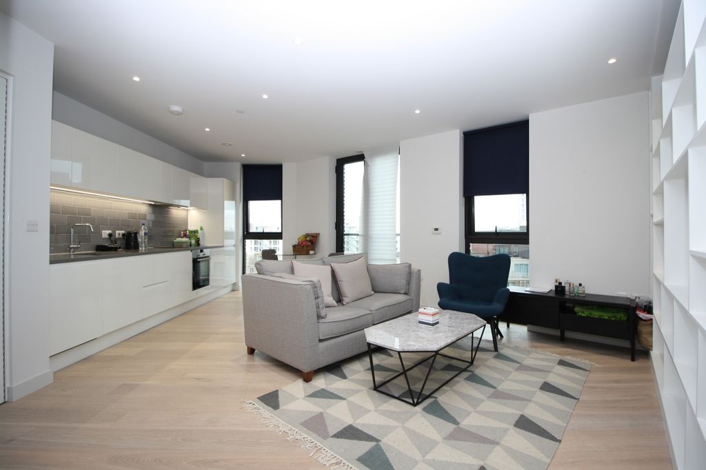 Property photo 1 of 7 Living Area - Cutter