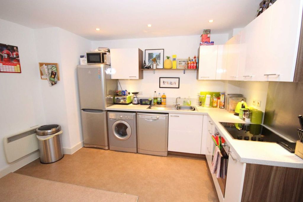 Property photo 3 of 10 2King