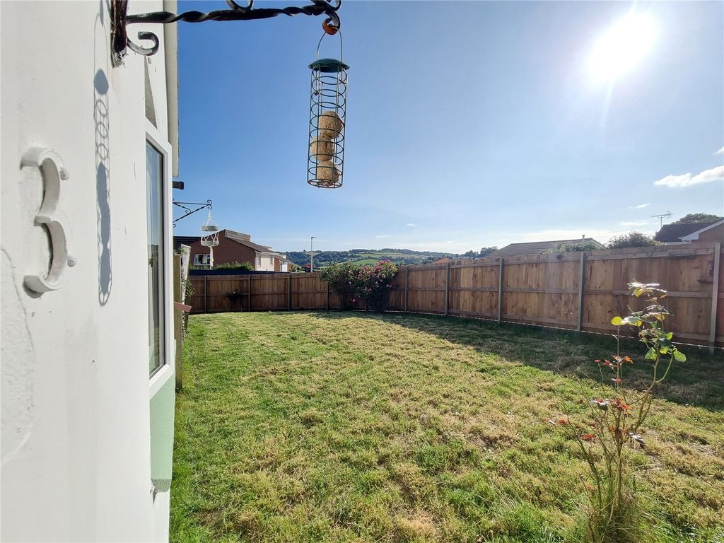 Property photo 2 of 19 Picture No. 37