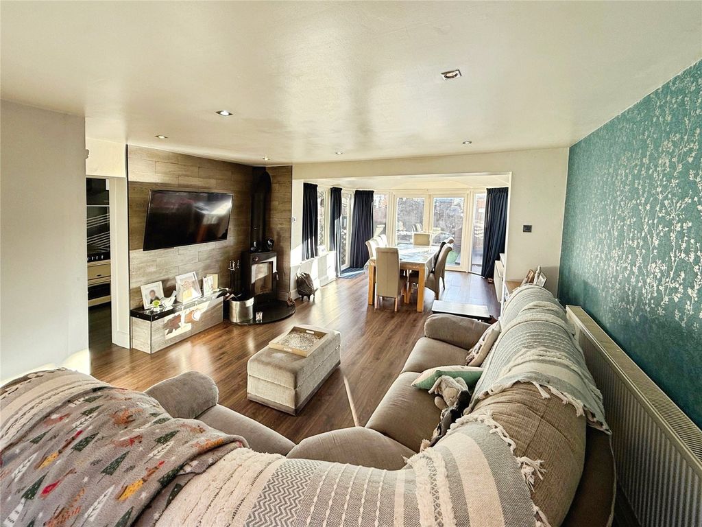 Property photo 2 of 12 Living Room