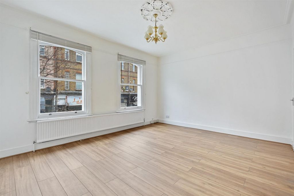 Property photo 3 of 8