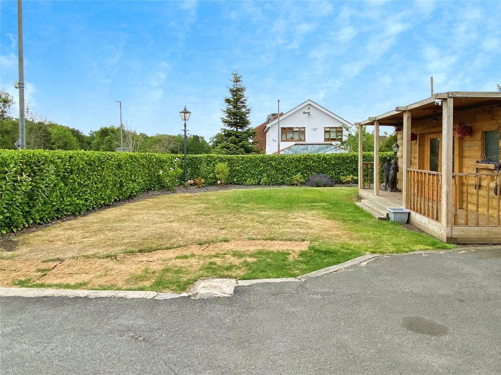 Property photo 3 of 15 Picture No. 11