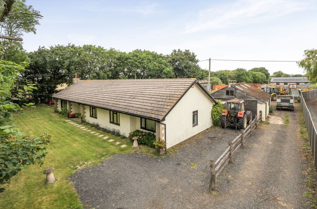 Property photo 1 of 23