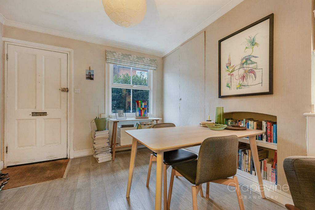 Property photo 2 of 22