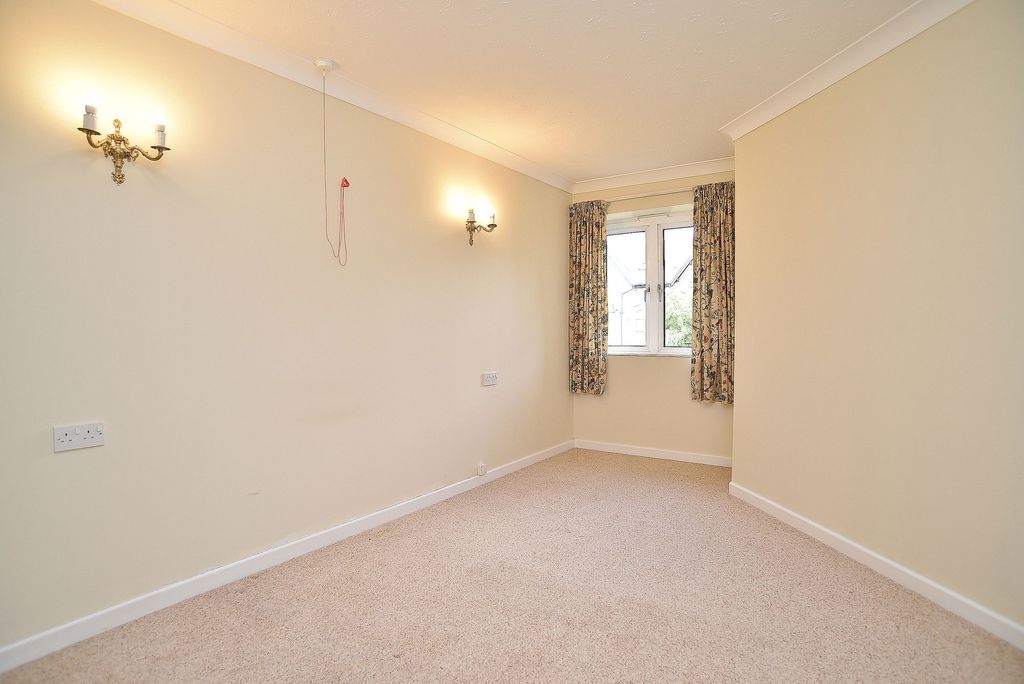 Property photo 3 of 8