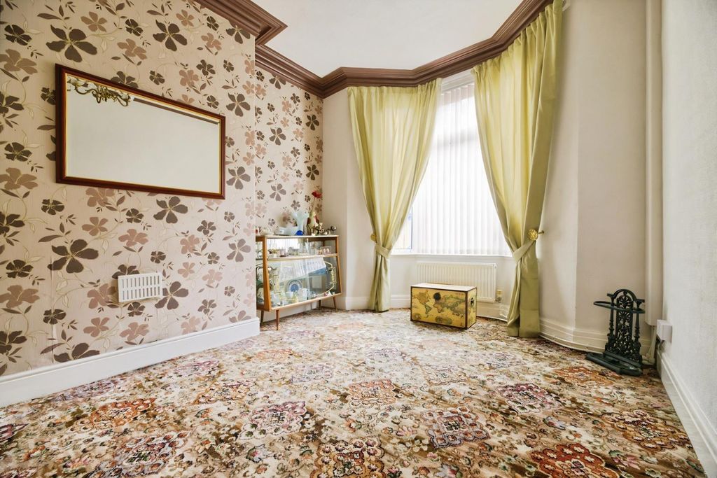 Property photo 2 of 10 d74d8965-Lr1.Png