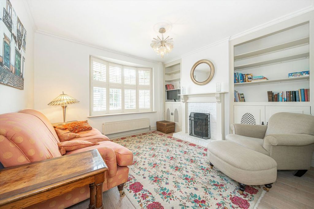 Property photo 2 of 9