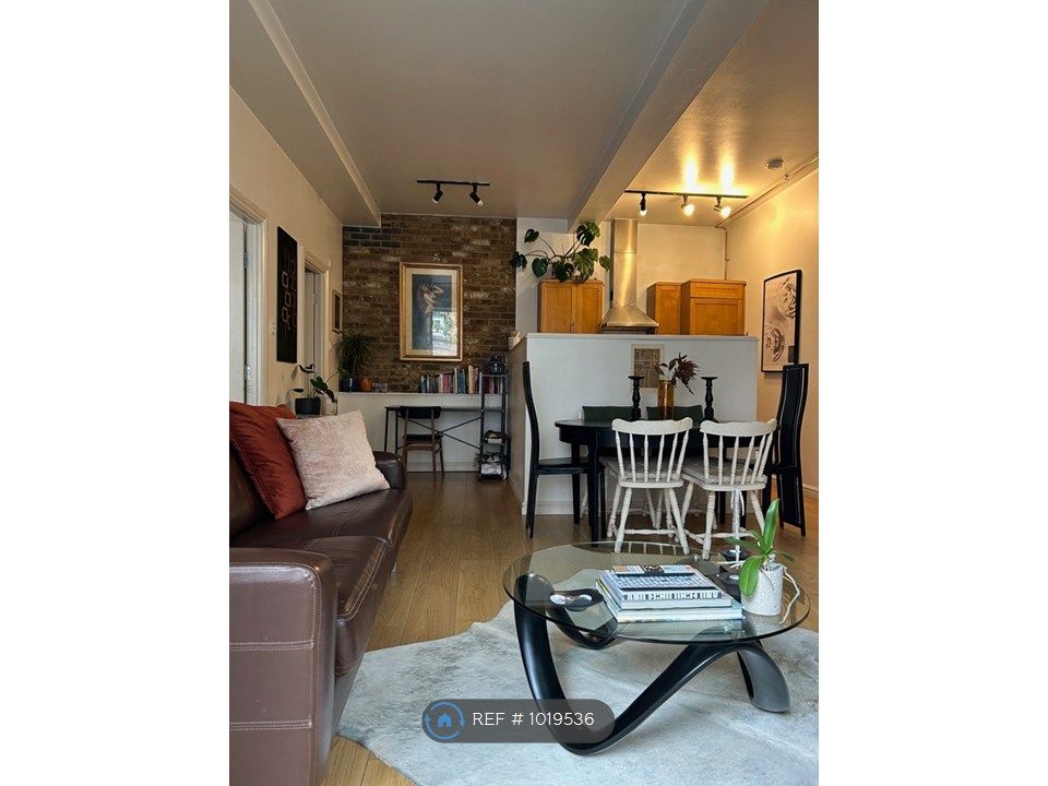 Property photo 2 of 8 Living Space