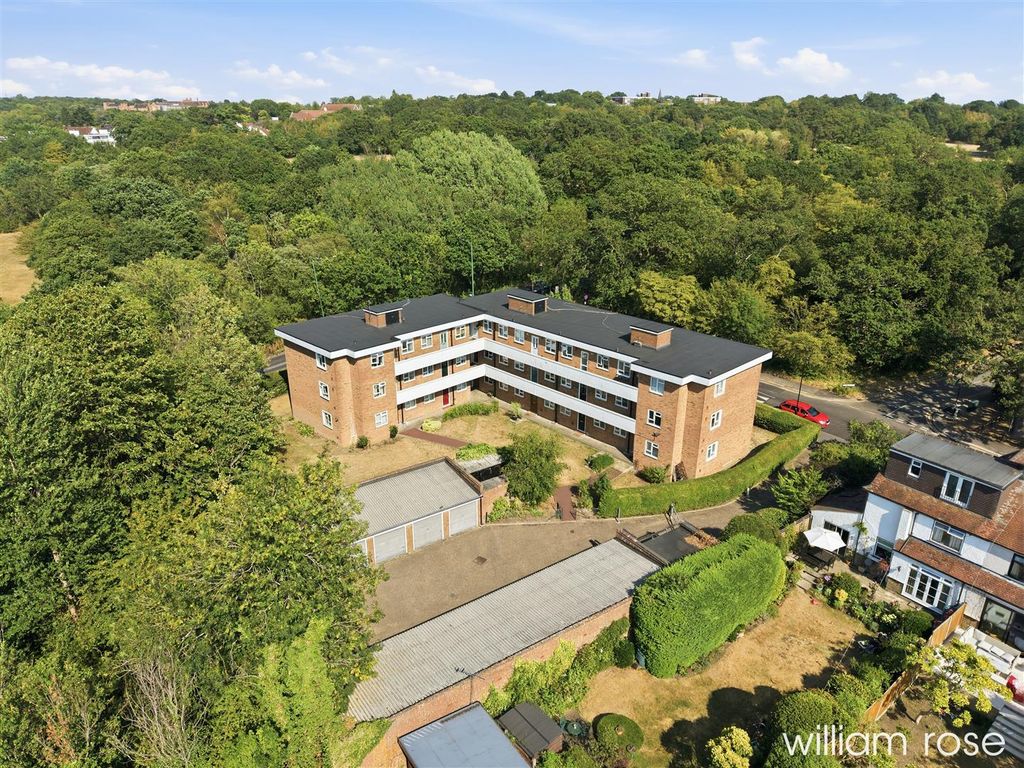Property photo 1 of 12 5_005_Dji_20260729160934_0307_d.Jpg