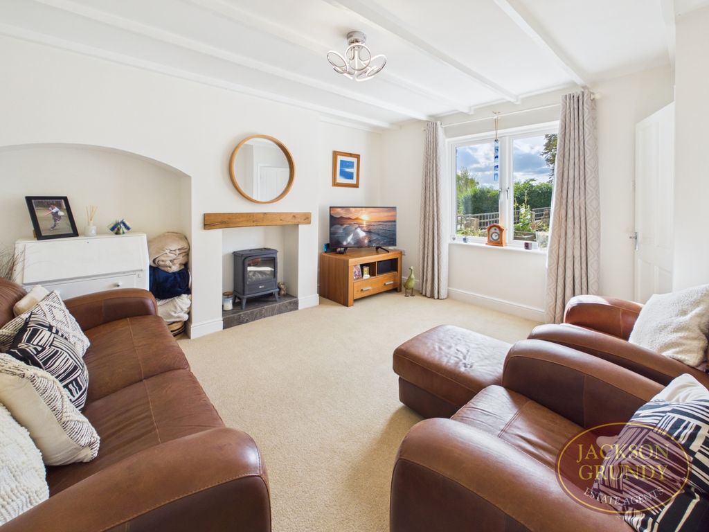 Property photo 3 of 25 Northampton Road