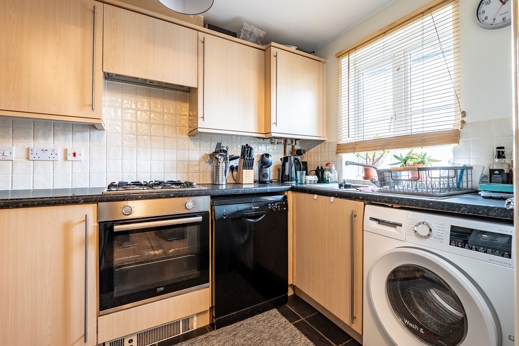 Property photo 3 of 17 Dsc02910-Hdr