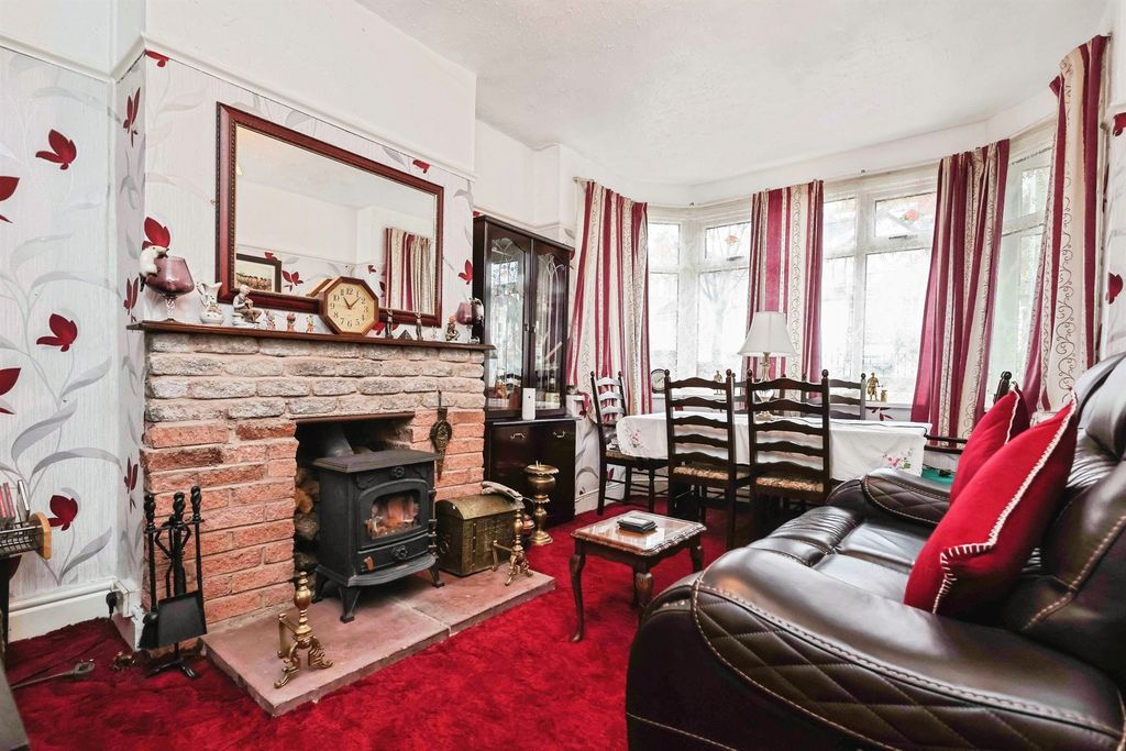 Property photo 2 of 17