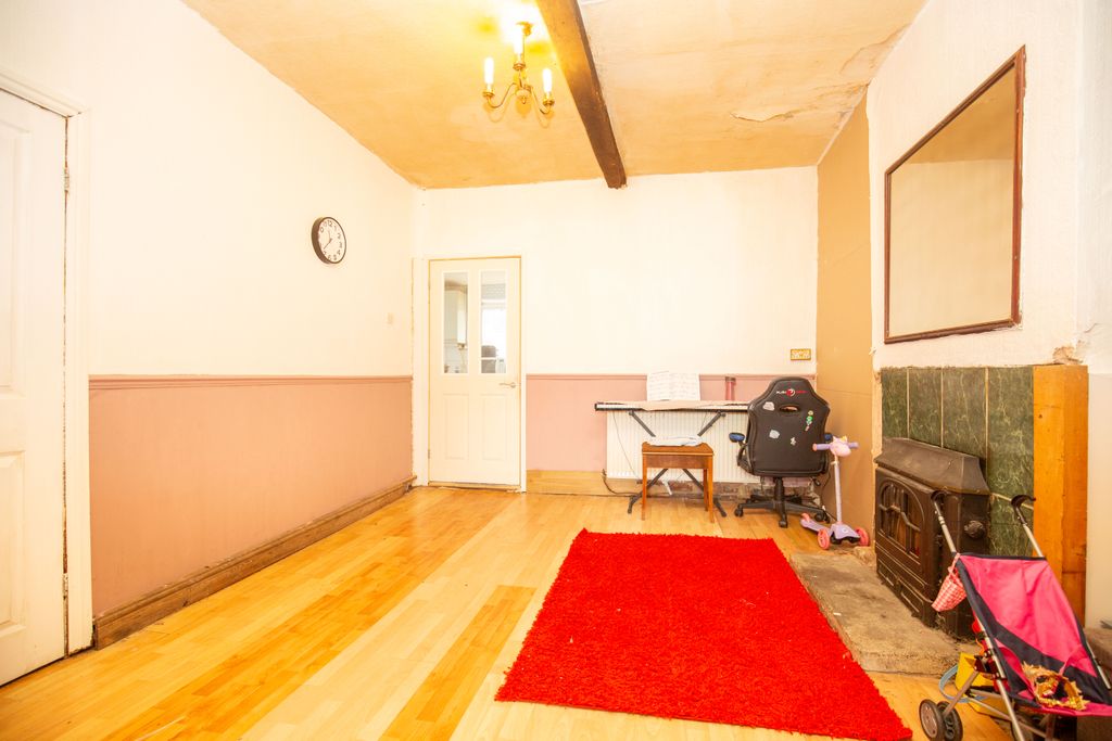 Property photo 3 of 21 Untitled-11