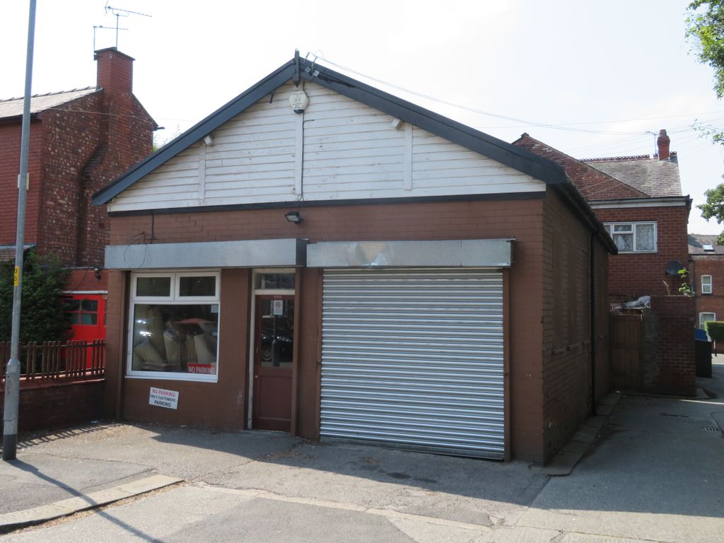 Property photo 1 of 2