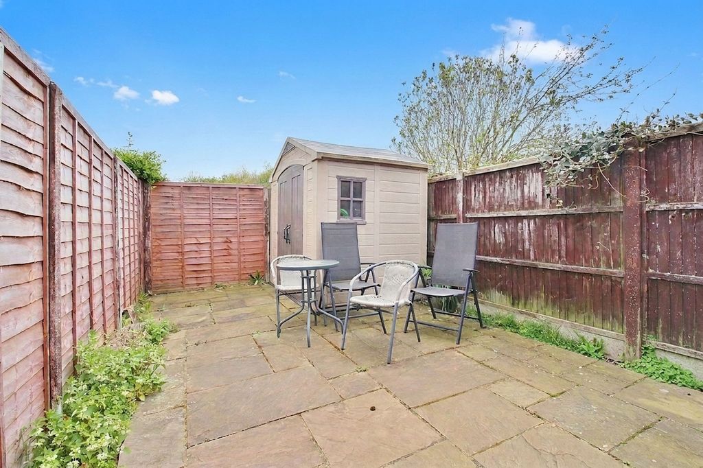 Property photo 3 of 8