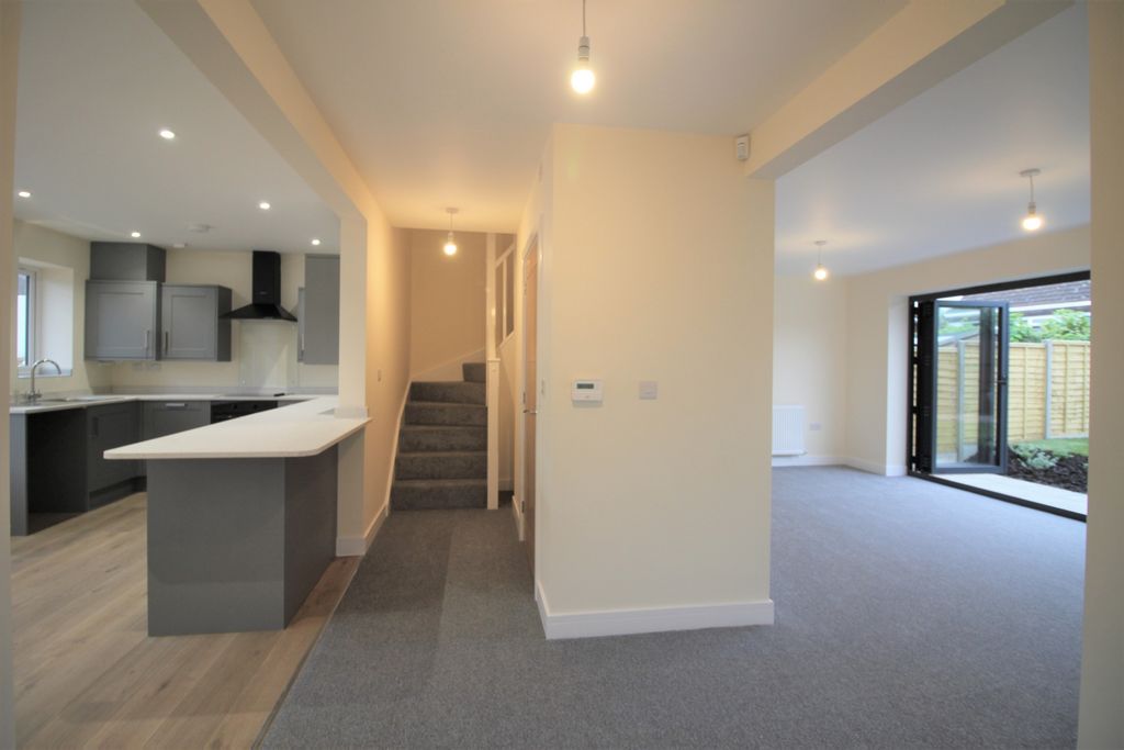 Property photo 2 of 19 Photo 2