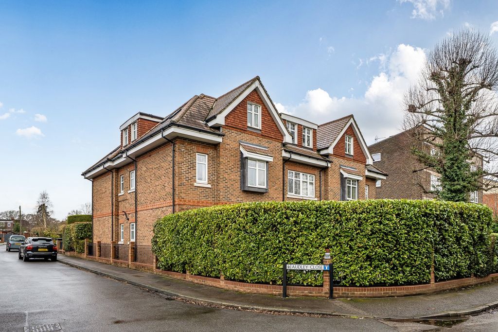 Property photo 1 of 6