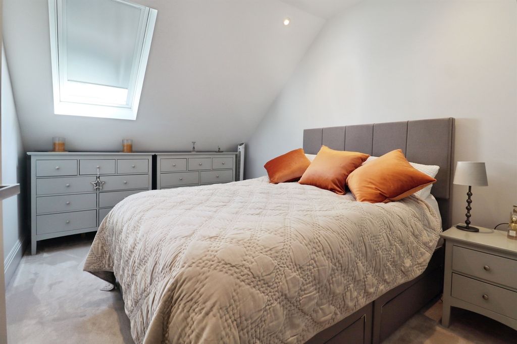 Additional image 14 of 3 bed flat for saleRest Bay, Porthcawl CF36