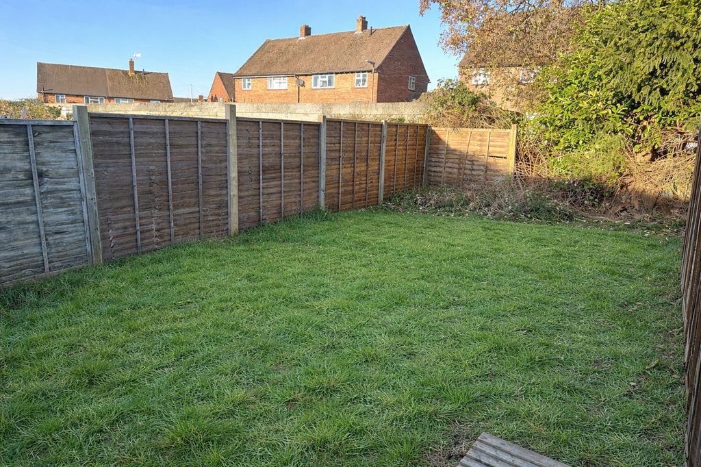 Property photo 2 of 6 Garden