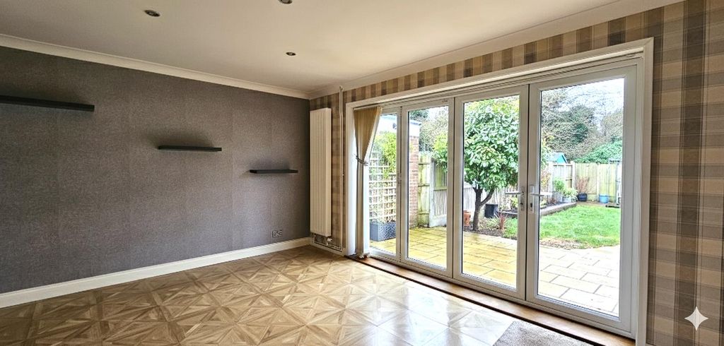 Property photo 2 of 14 6.Png