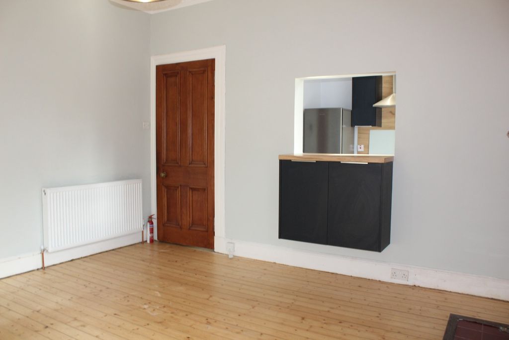 Property photo 3 of 18 Photo 3