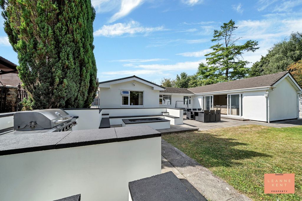 Property photo 2 of 57