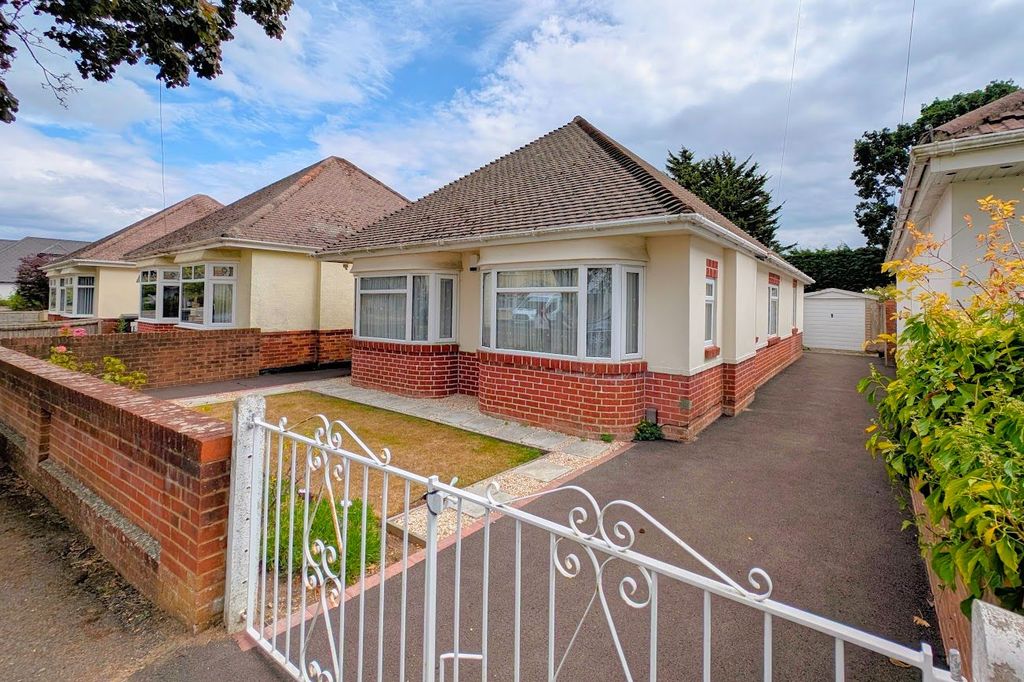 Property photo 1 of 11
